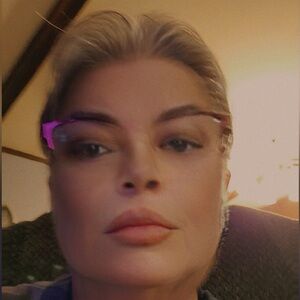 Meet your Posher, Rita